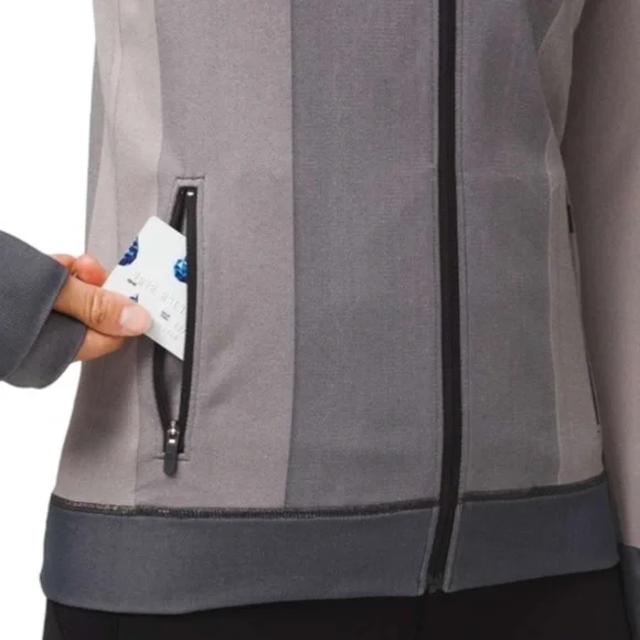 Lululemon Ebb to Train Jacket *Abstract
Black / Dark Chrome
New with Tags - Picture 14 of 17